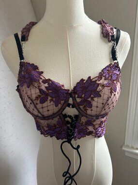 Bustier lace underwire embroidered floral details black purple strappy lingerie